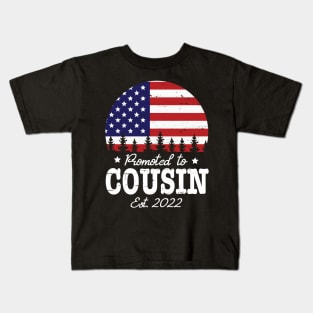 US Flag American Promoted To Cousin Est 2022 Sister Brother Kids T-Shirt